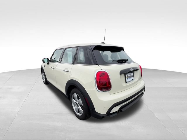 Used 2022 MINI Cooper 4-Door Hardtop FWD video 4