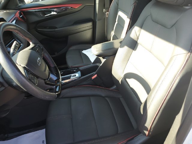 Used 2025 Chevrolet TrailBlazer RS w/ Driver Confidence Package FWD image 17