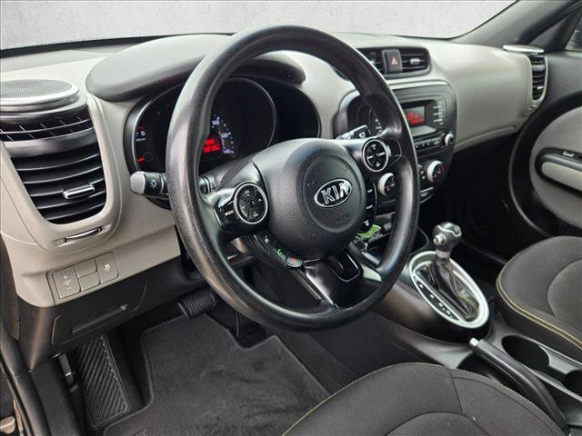 Used 2014 Kia Soul + FWD image 10