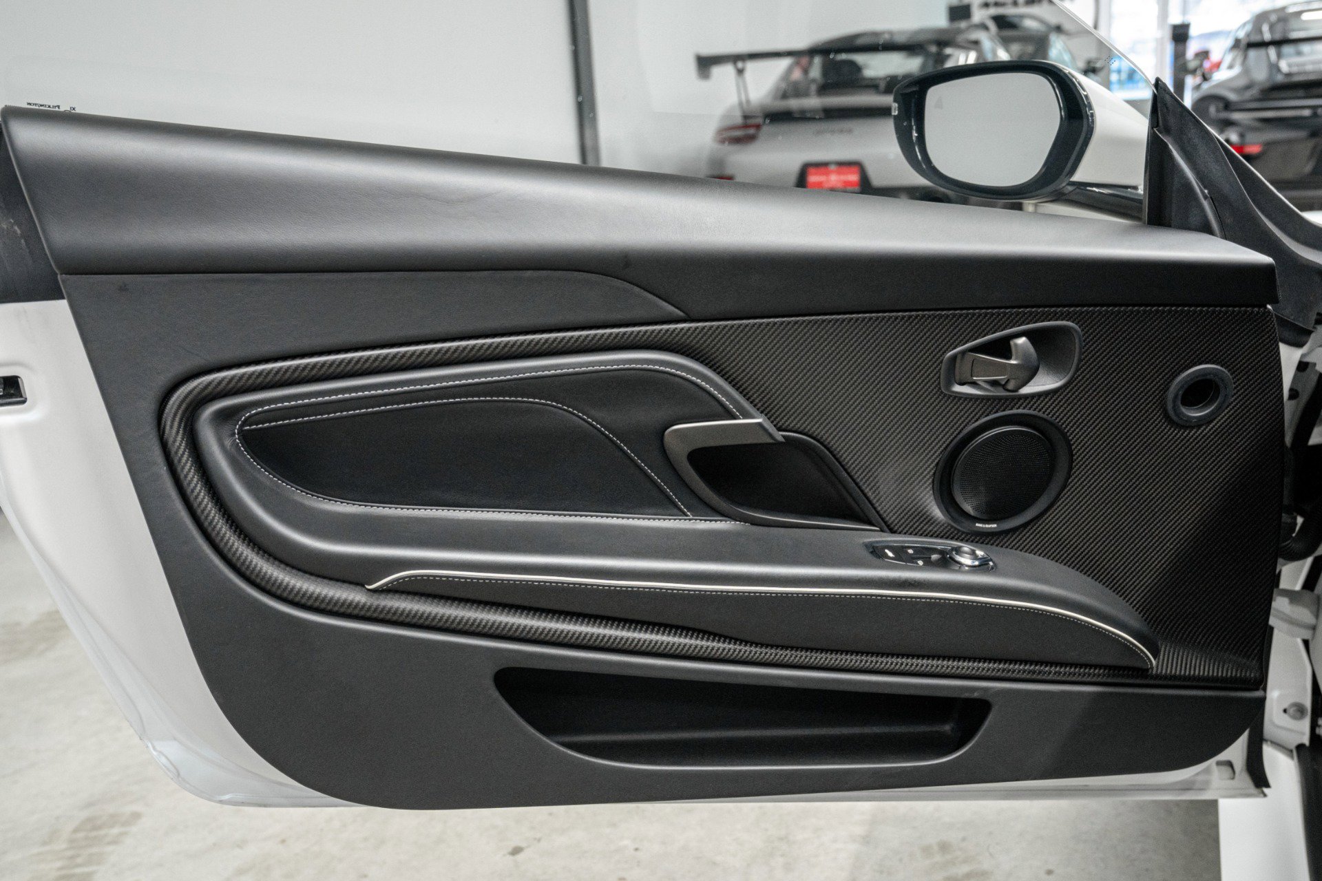 Used 2019 Aston Martin DBS Superleggera RWD image 35