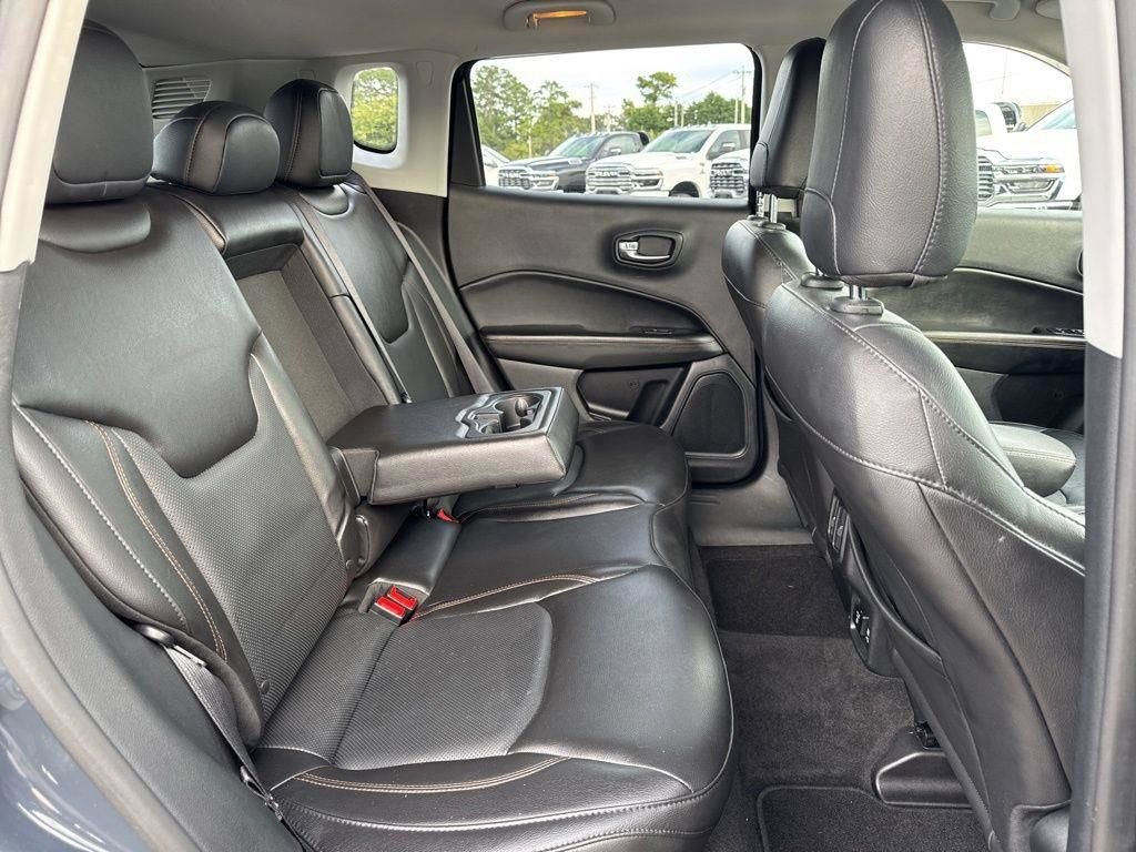Used 2018 Jeep Compass Limited w/ Navigation Group AWD/4WD image 17
