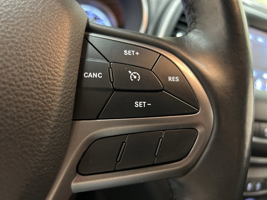 Used 2019 Jeep Cherokee Latitude Plus w/ Comfort/Convenience Group image 23