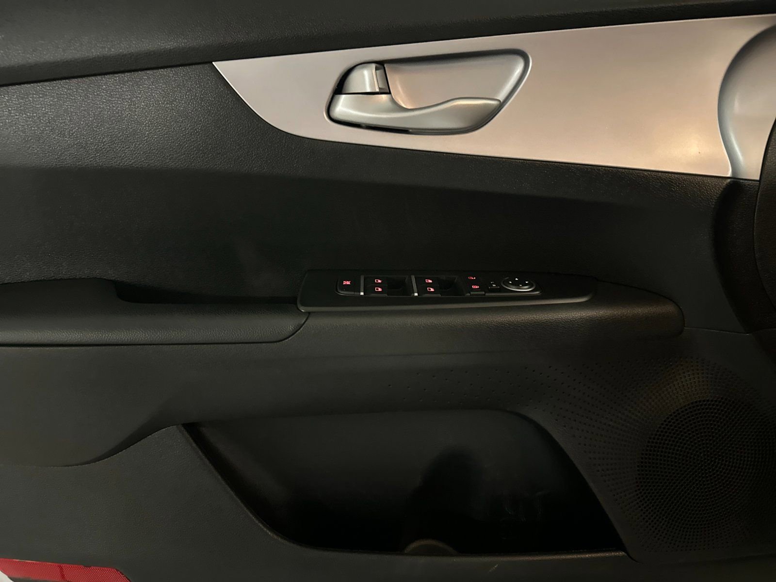 Used 2024 Kia Forte LXS image 12