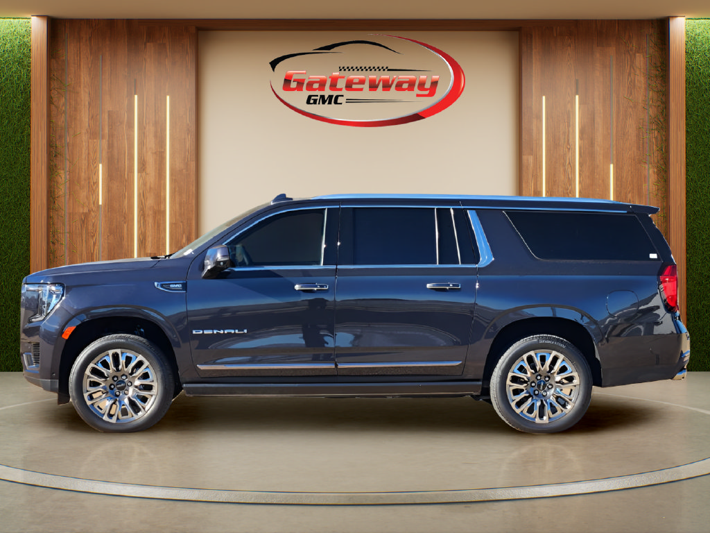 Used 2024 GMC Yukon XL Denali Ultimate AWD/4WD image 5