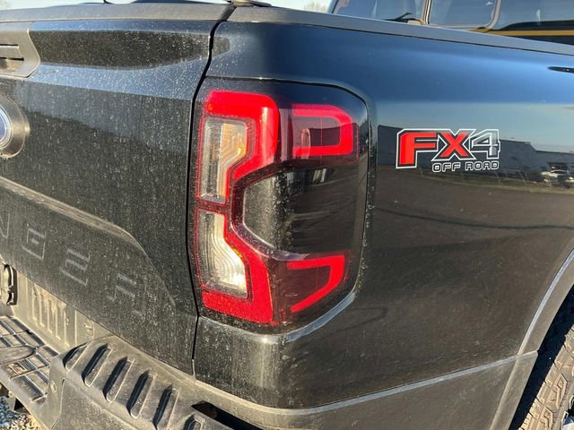 Used 2024 Ford Ranger Lariat w/ FX4 Off-Road Package image 11