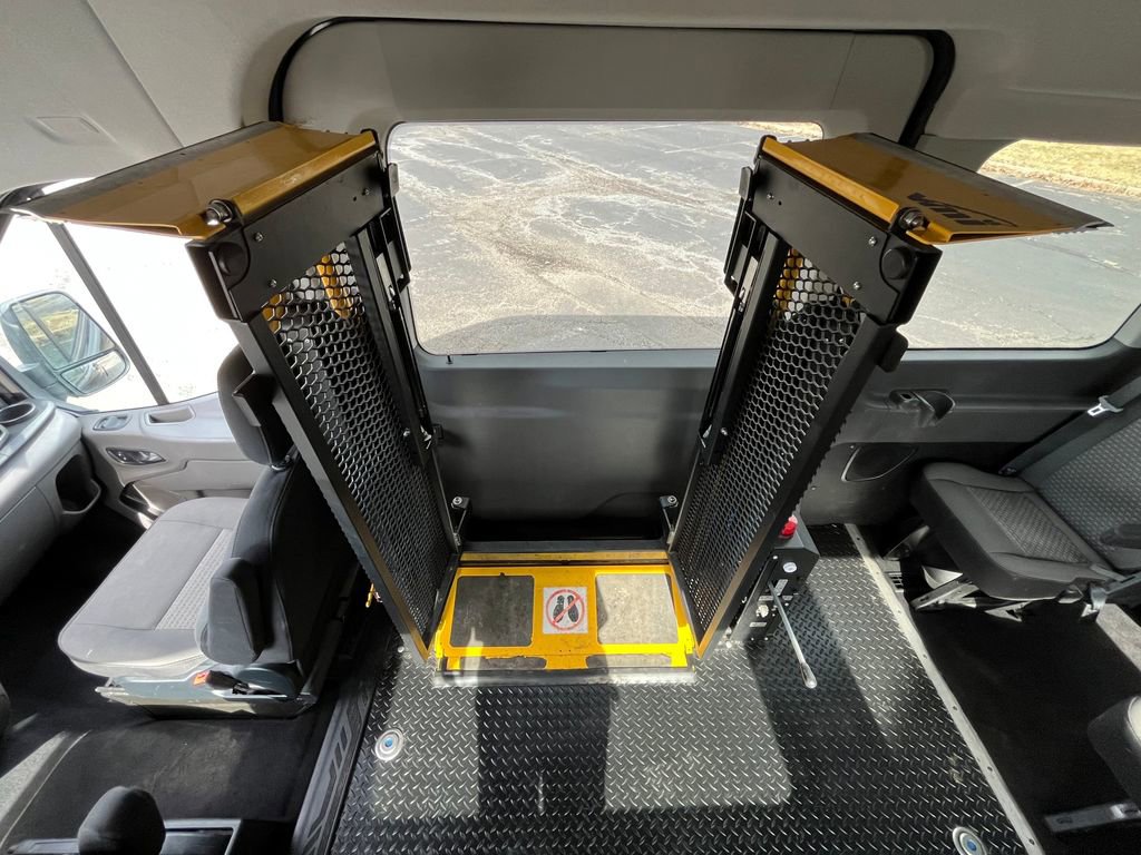 Used 2021 Ford Transit 350 XLT image 25