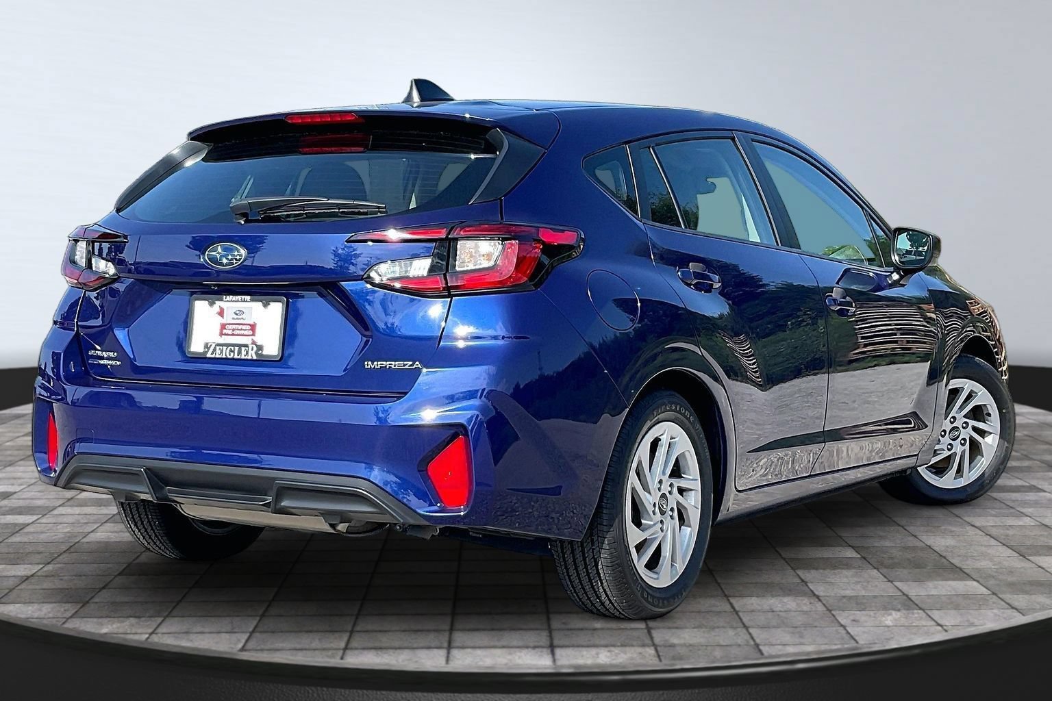 Certified 2025 Subaru Impreza 2.0i AWD/4WD image 2