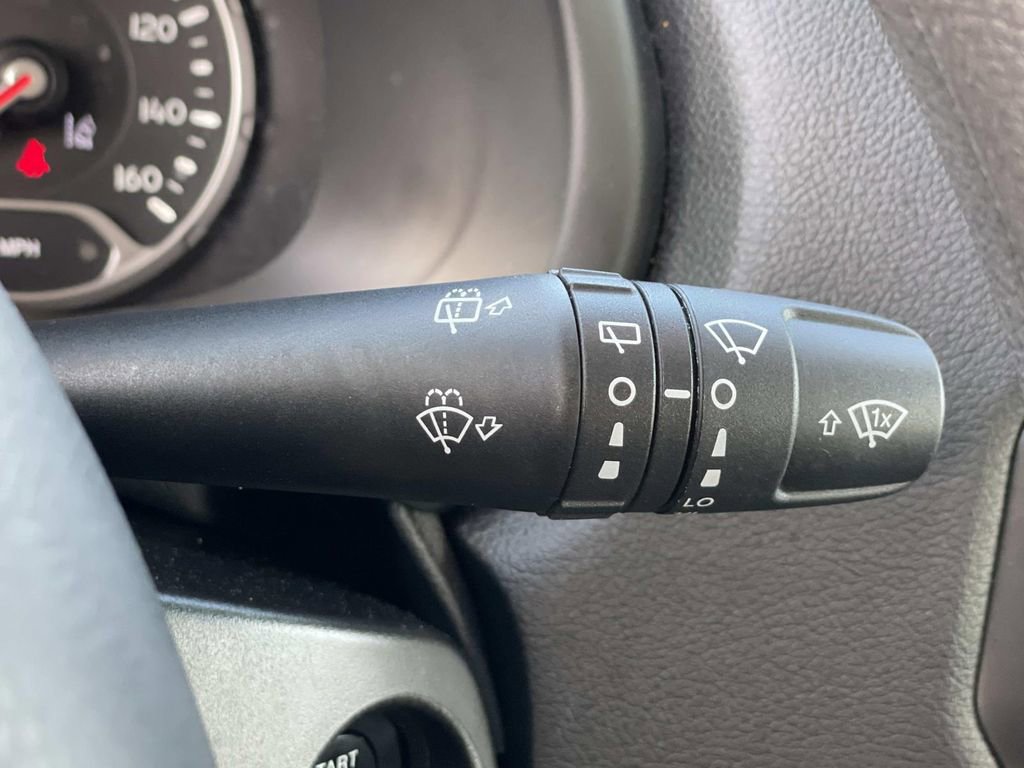 Used 2022 Jeep Renegade Sport image 18