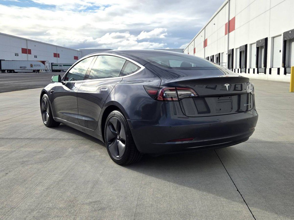Used 2018 Tesla Model 3 Long Range image 7