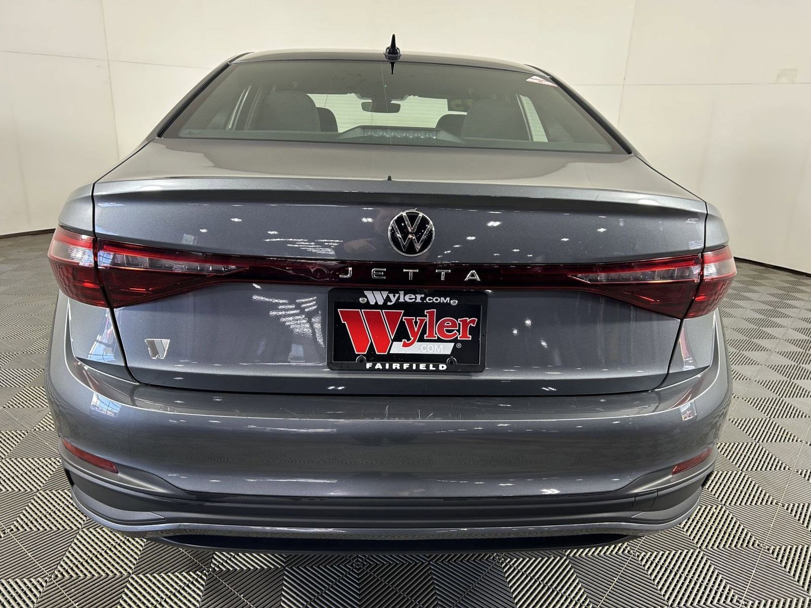 Used 2025 Volkswagen Jetta Sport image 7