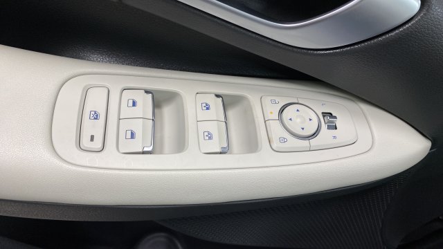 Certified 2025 Hyundai Sonata SEL FWD image 22