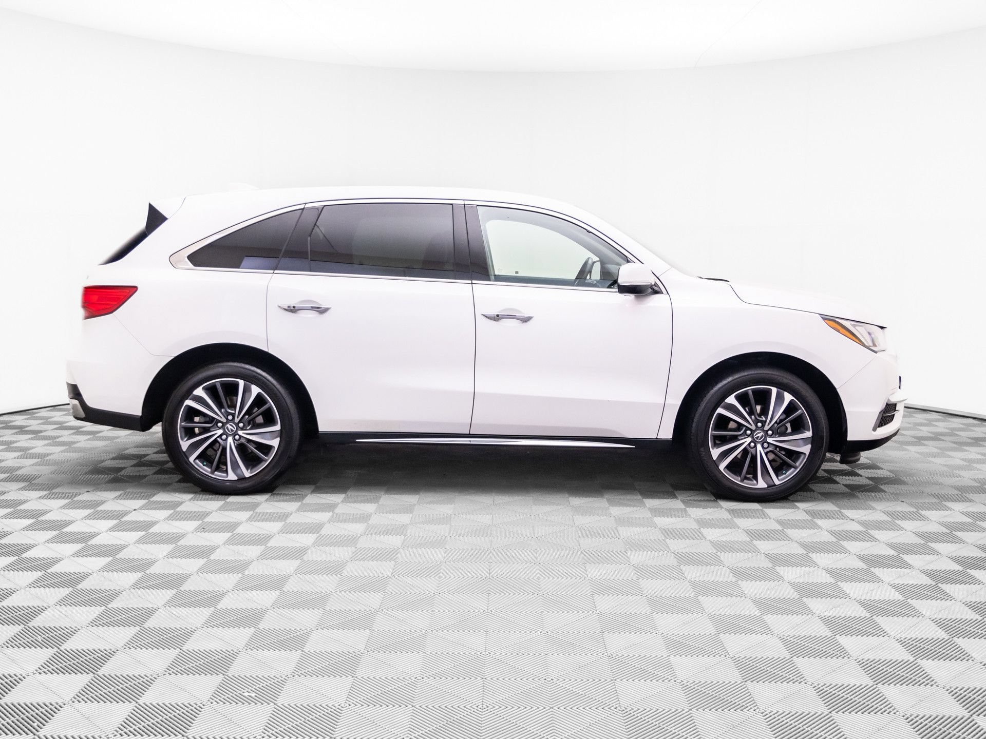 Used 2020 Acura MDX SH-AWD w/ Technology Package image 7