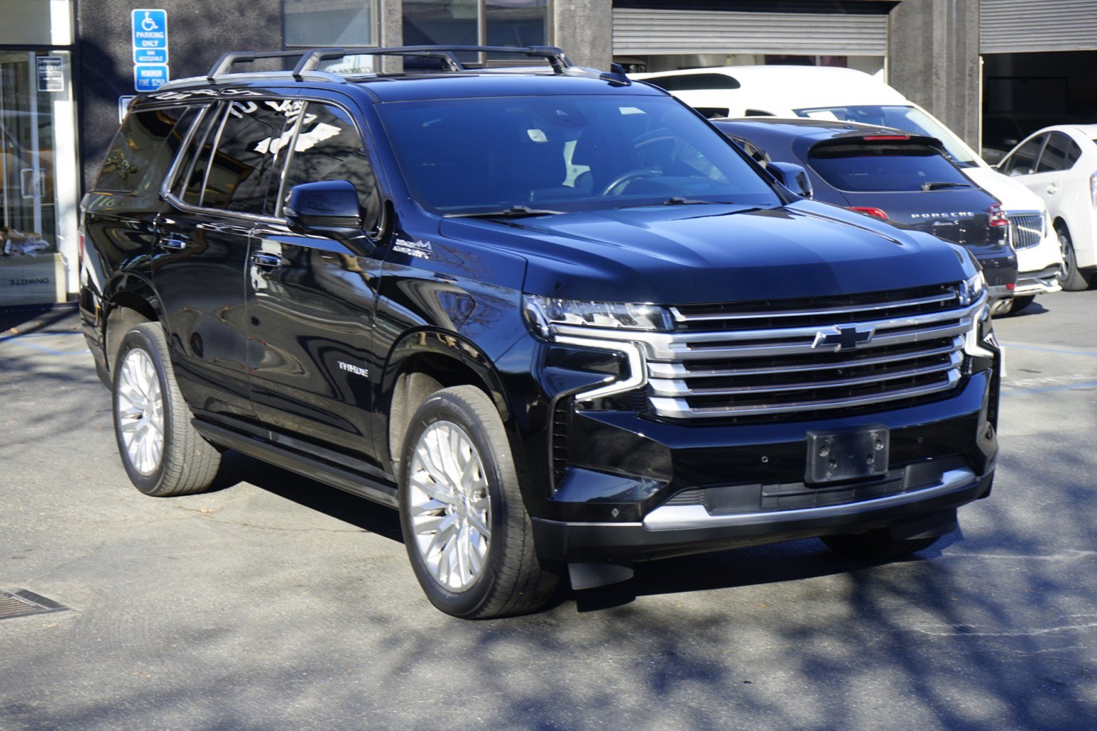 Used 2023 Chevrolet Tahoe High Country image 7