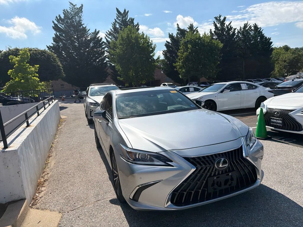 Certified 2025 Lexus ES 350 w/ Premium Package FWD image 8