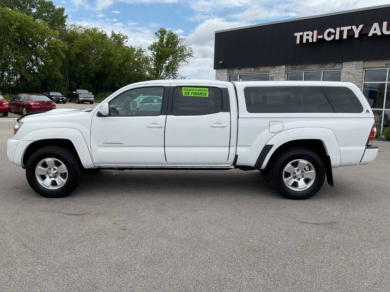 Used 2011 Toyota Tacoma PreRunner w/ TRD Sport Pkg RWD image 3