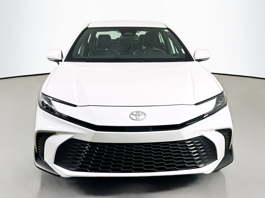 Used 2025 Toyota Camry SE FWD video 2
