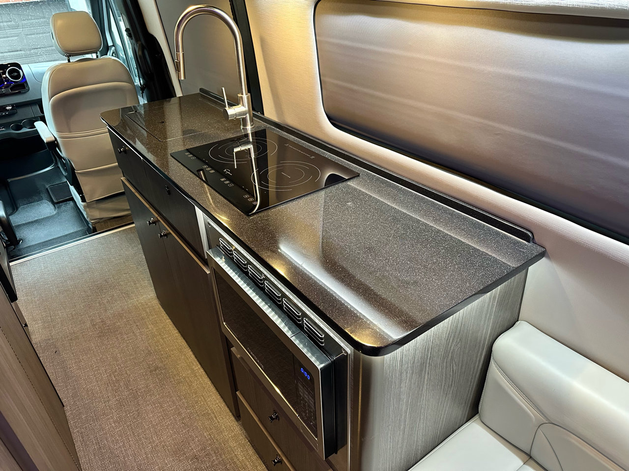 Used 2024 Mercedes-Benz Sprinter 3500 image 45