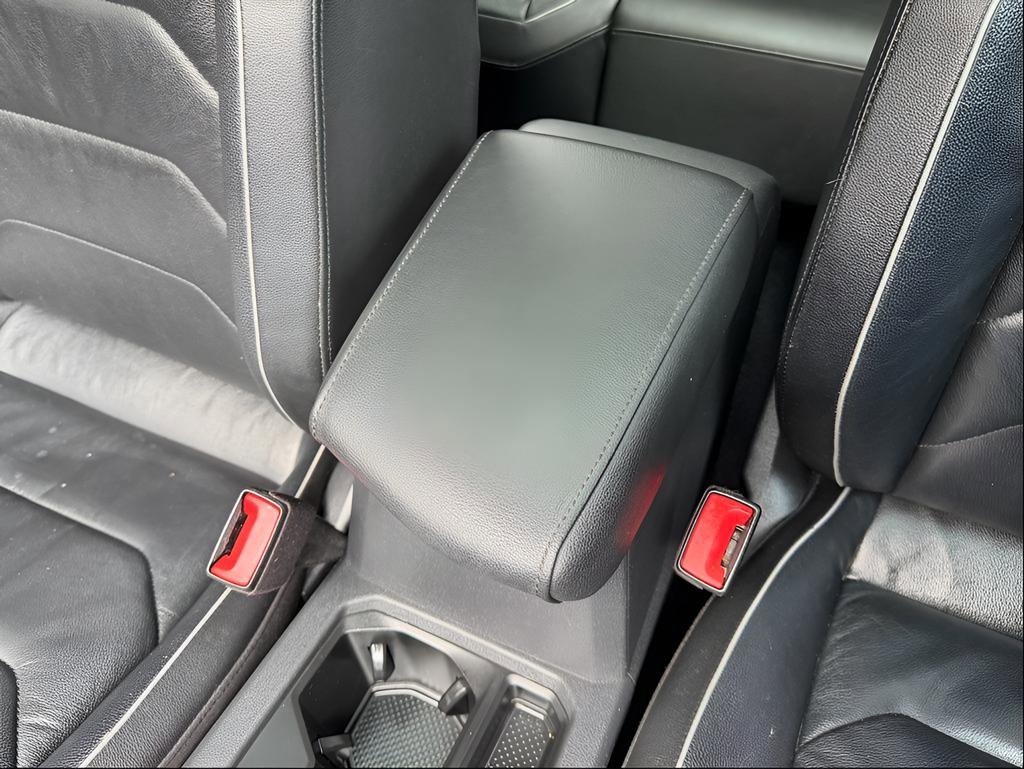 Used 2018 Volkswagen Tiguan SEL Premium image 36