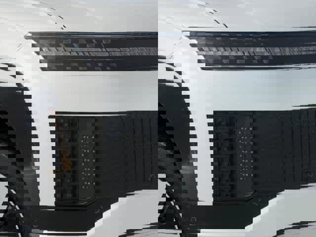New 2026 Hyundai Ioniq 9 SEL image 9
