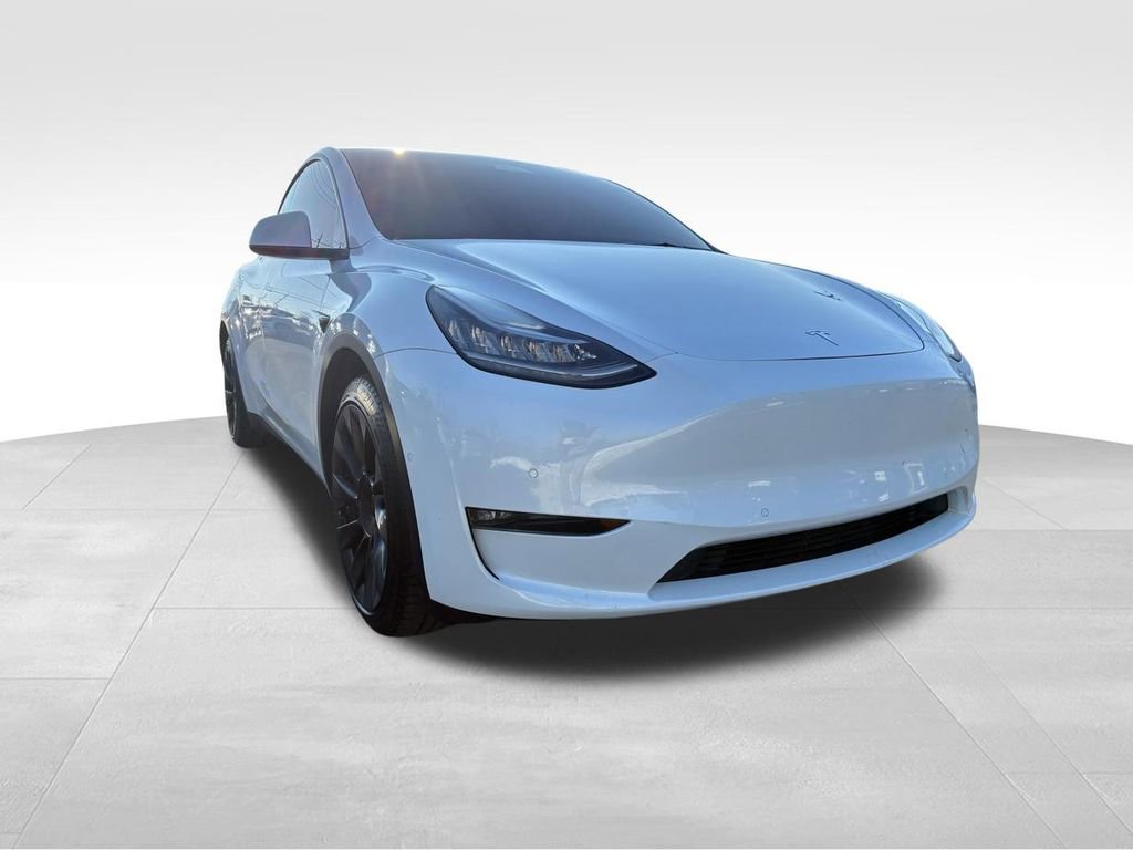 Used 2021 Tesla Model Y Long Range image 1