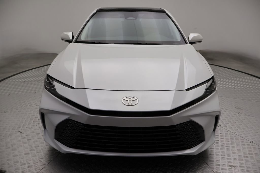 Certified 2025 Toyota Camry XLE FWD image 5