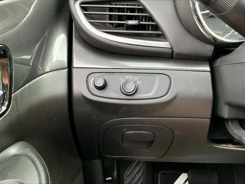 Used 2019 Buick Encore Preferred FWD image 16