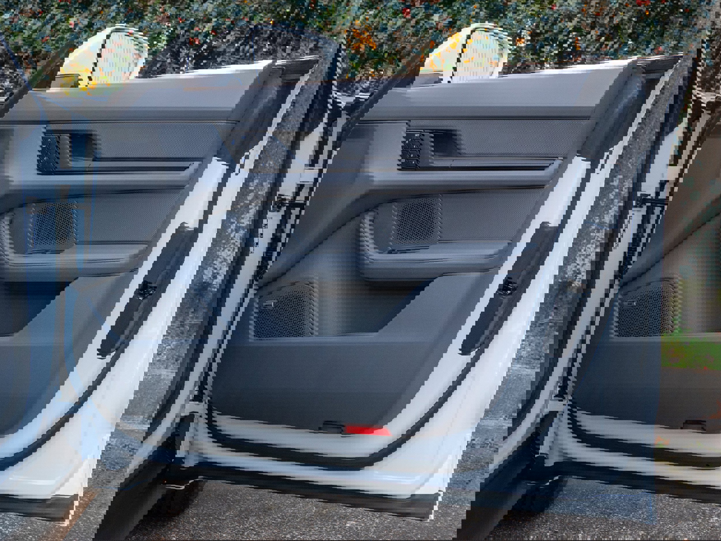 Used 2022 Porsche Taycan image 29