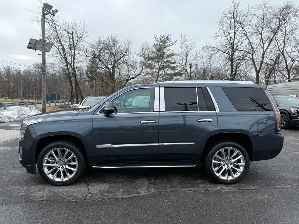 Used 2020 Cadillac Escalade Luxury image 4
