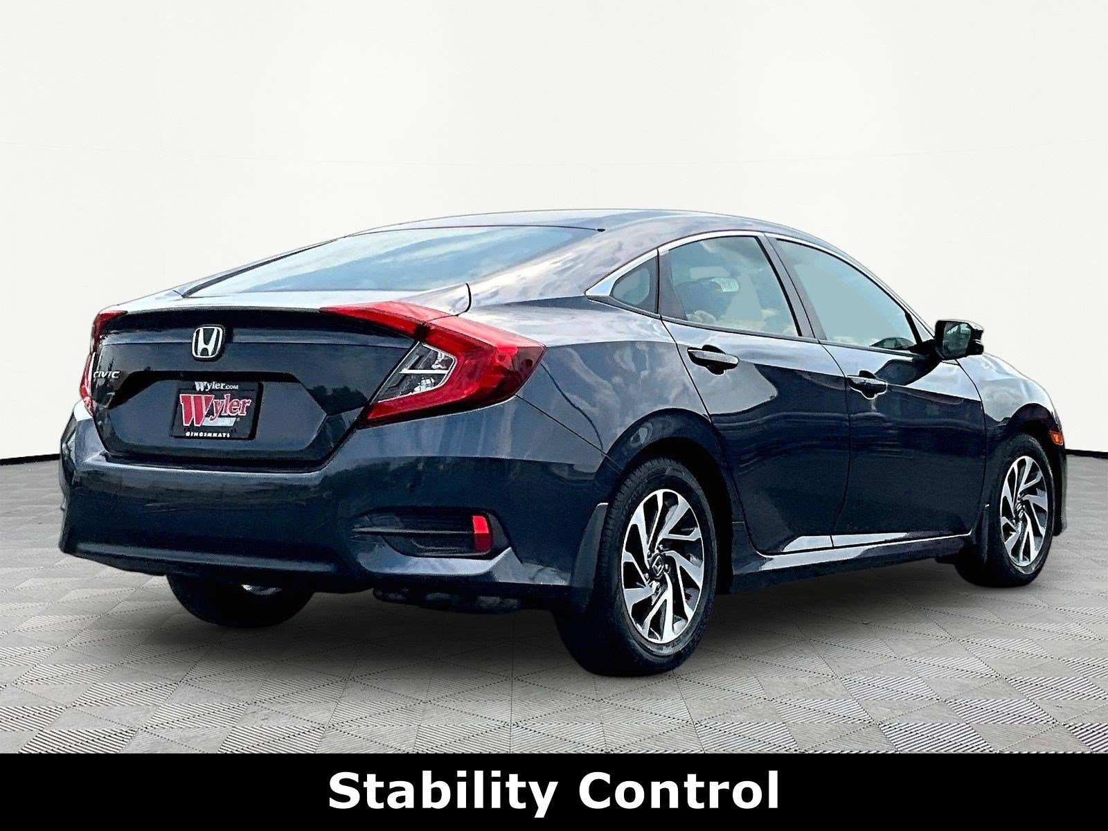 Used 2016 Honda Civic EX image 6