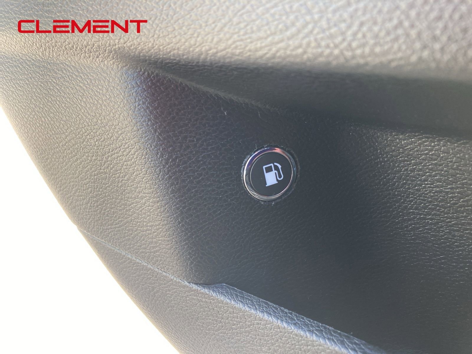 Used 2021 Chrysler 300 Touring image 44