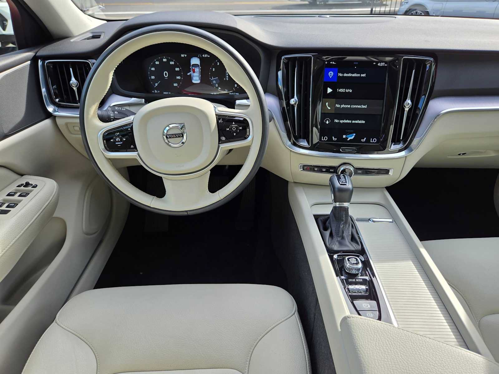 Used 2020 Volvo S60 T5 Momentum w/ Premium Package FWD image 18