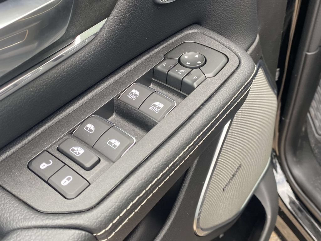 New 2026 RAM 1500 Laramie w/ Night Edition AWD/4WD image 44