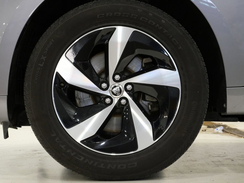 Used 2024 Jaguar F-PACE R-Dynamic S image 10