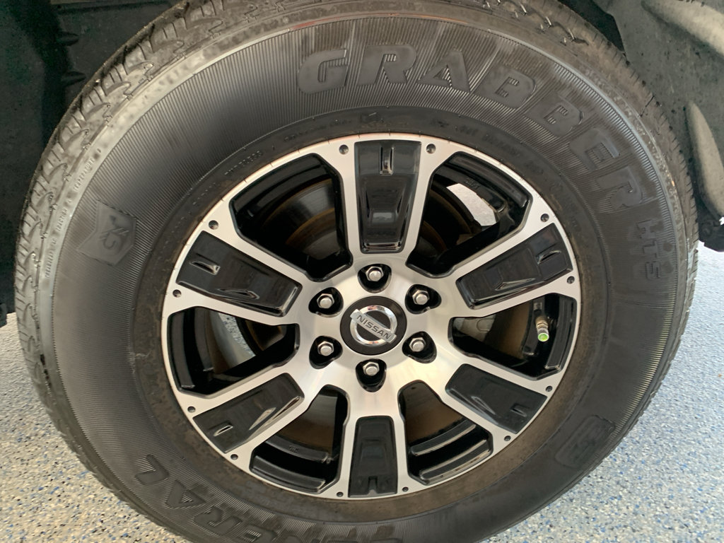 Used 2022 Nissan Titan SV RWD image 30
