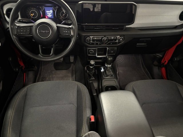 Used 2024 Jeep Gladiator Sport image 11