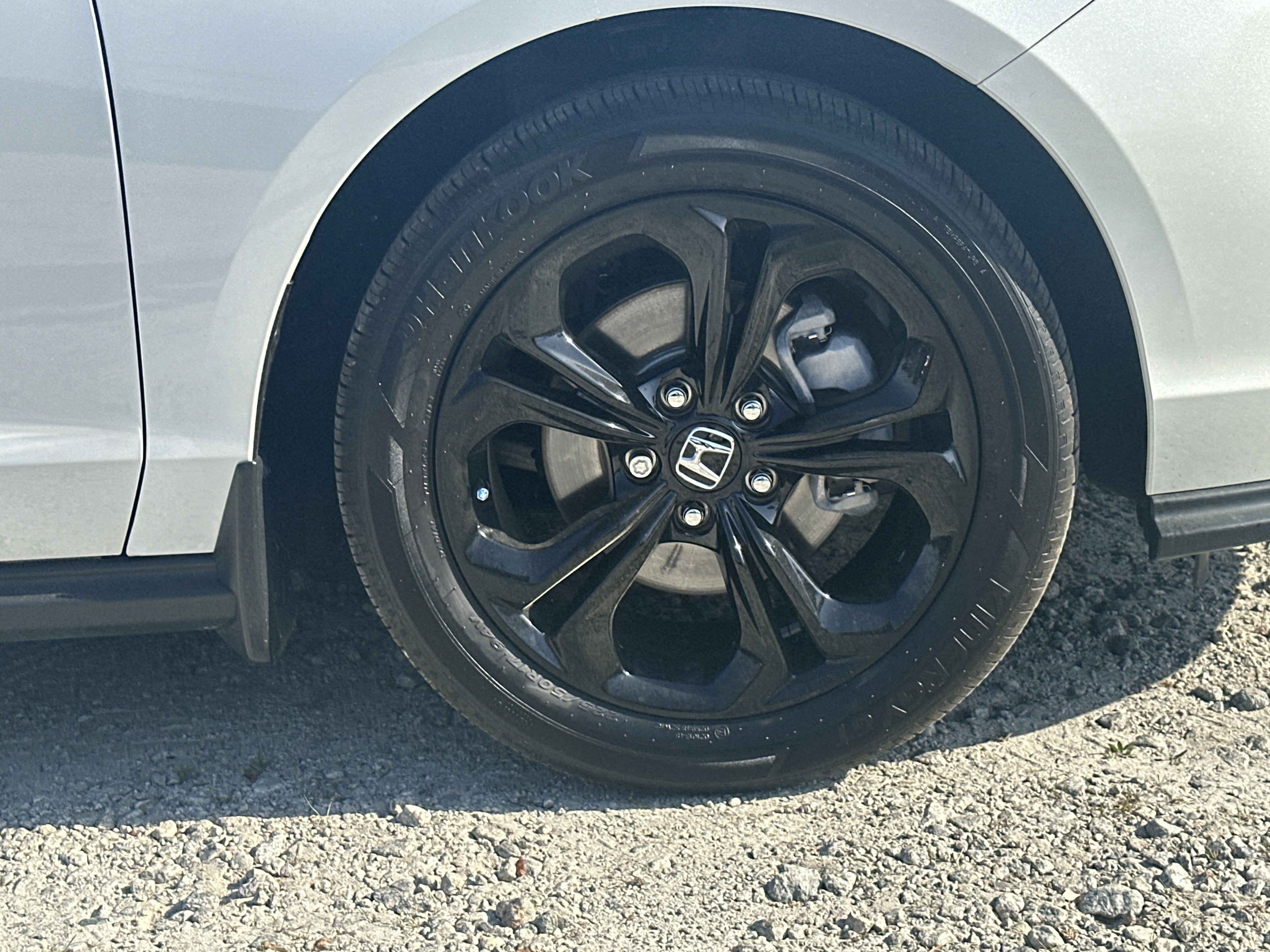 Used 2025 Honda Accord SE image 12