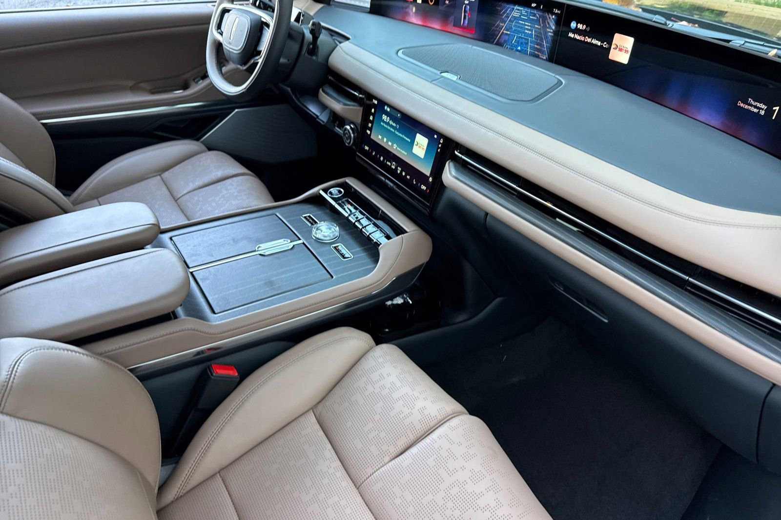 New 2025 Lincoln Navigator Black Label image 13