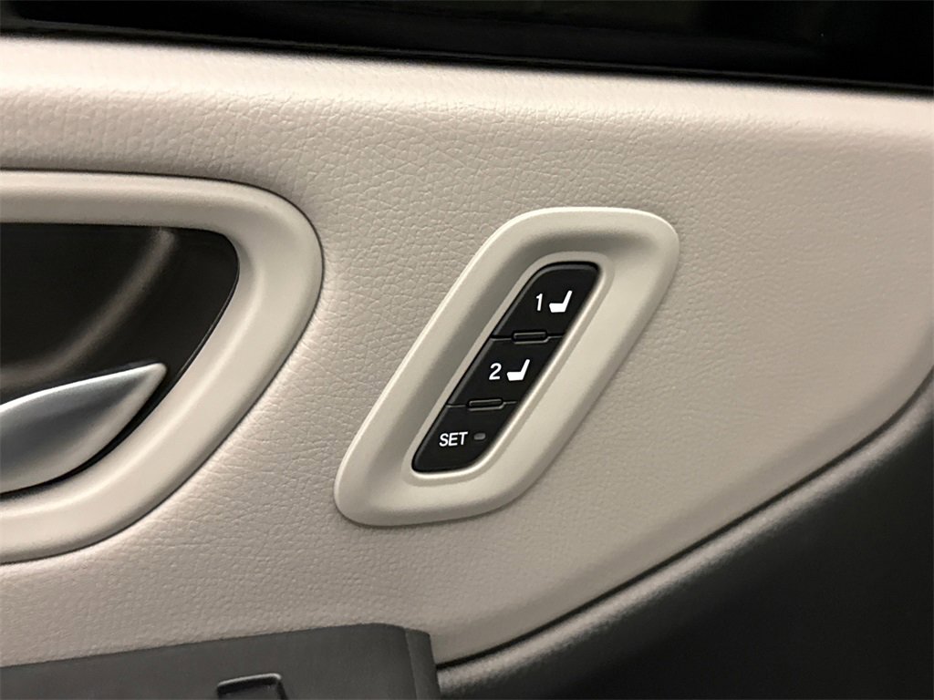 New 2025 Honda Pilot EX-L image 21