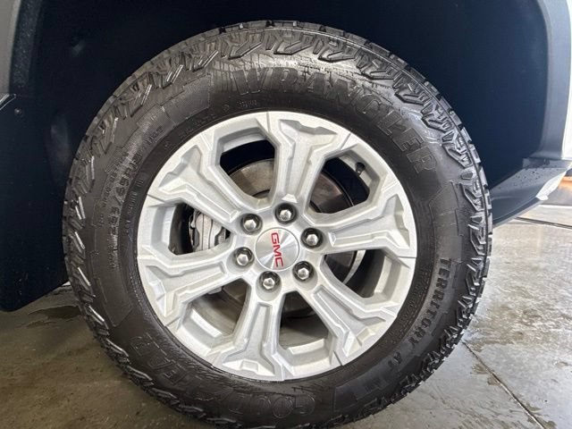 Used 2023 GMC Canyon Elevation w/ Elevation Premium Package RWD image 11