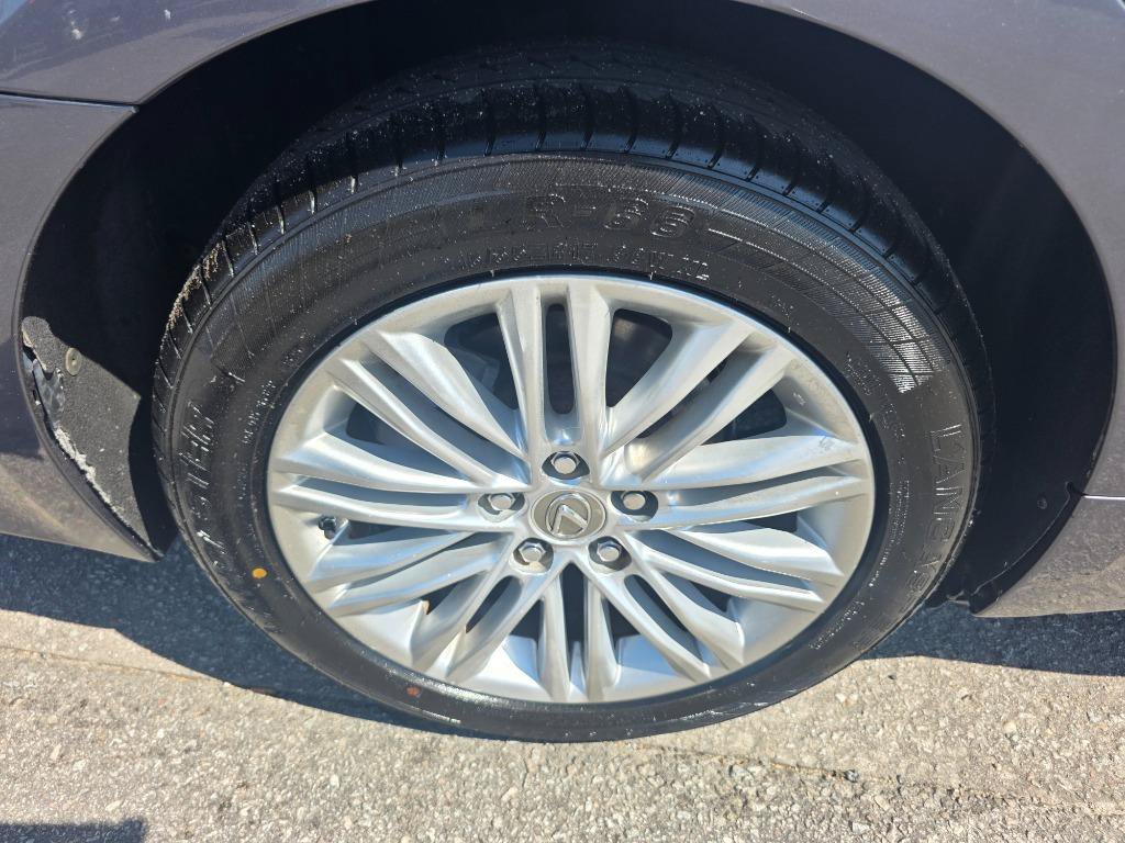 Used 2013 Lexus ES 350 w/ Luxury Pkg FWD image 22