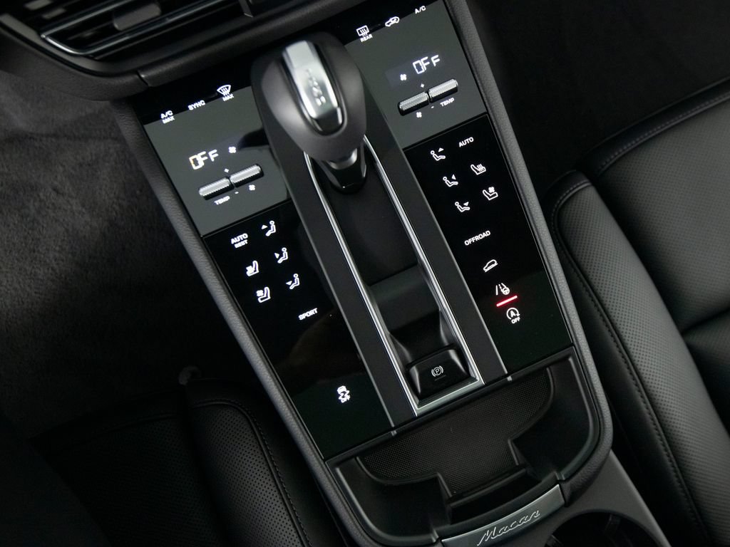 New 2026 Porsche Macan AWD/4WD image 27