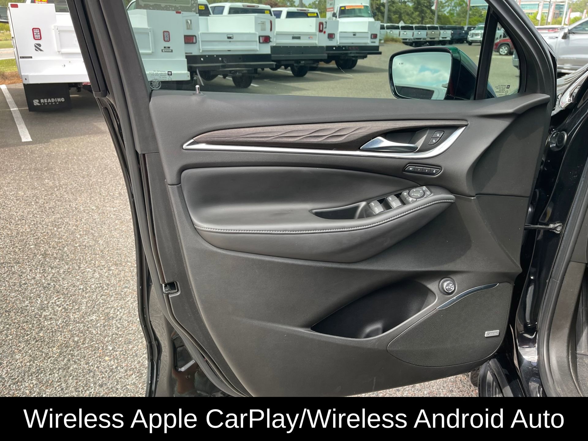 Used 2023 Buick Enclave Avenir w/ Avenir Technology Package image 11