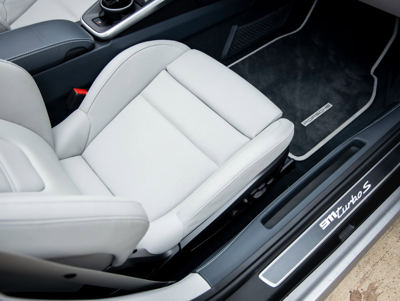 Used 2023 Porsche 911 Turbo S image 41