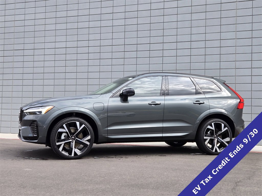 New 2026 Volvo XC60 T8 Ultra image 2