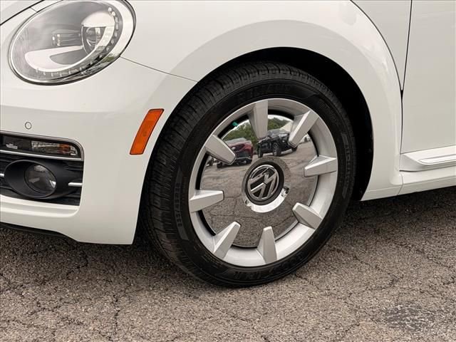 Used 2019 Volkswagen Beetle 2.0T SE w/ SE Premium Package FWD image 28