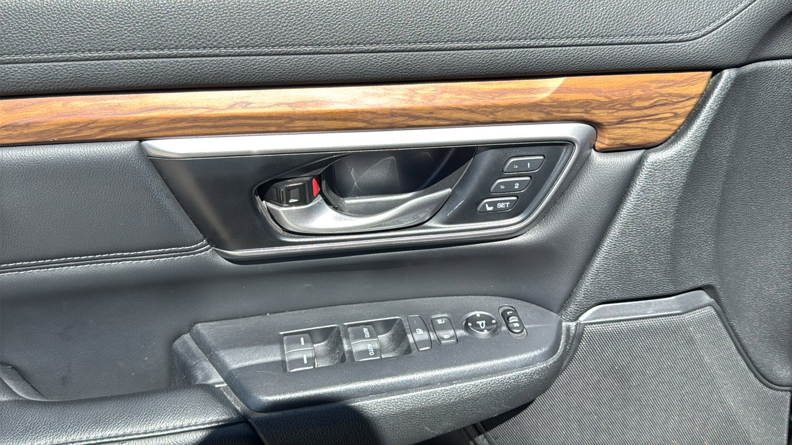 Used 2019 Honda CR-V Touring image 13