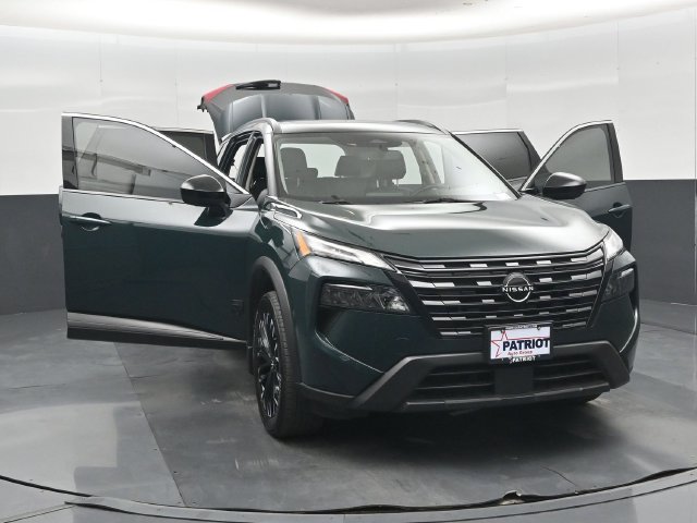 Used 2026 Nissan Rogue Dark Armor FWD image 59
