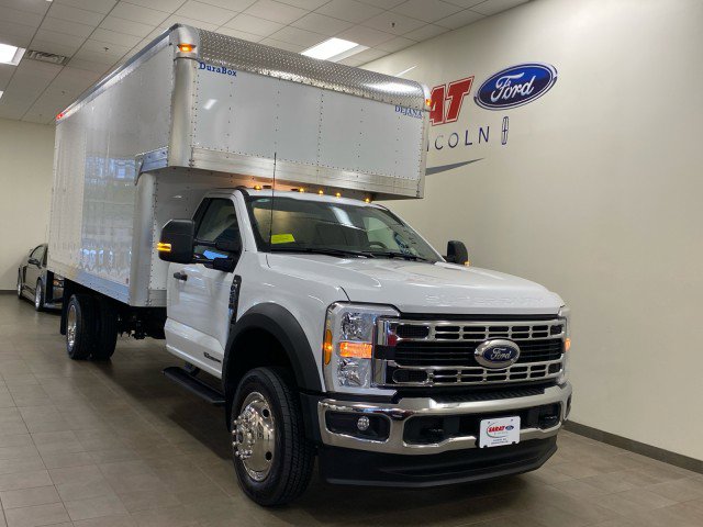 Used 2024 Ford F550 2WD Regular Cab Super Duty w/ XL Chrome Package image 2