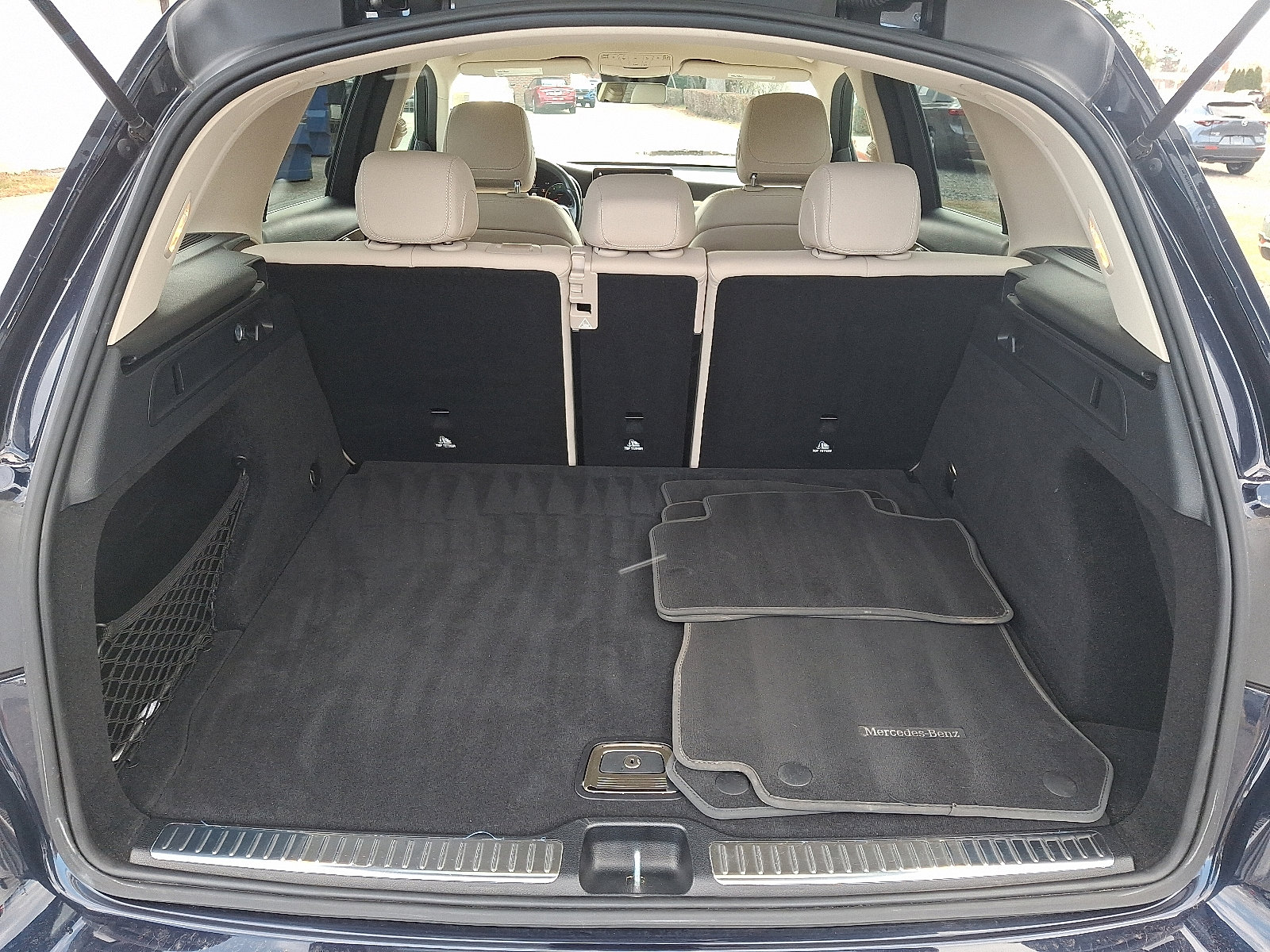 Used 2022 Mercedes-Benz GLC 300 4MATIC image 29