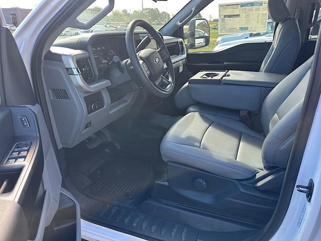 New 2026 Ford F550 4x4 Crew Cab image 10